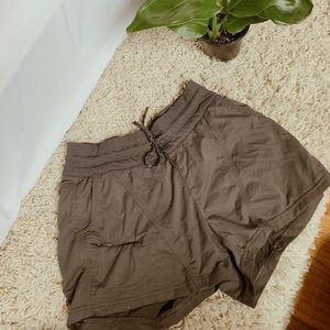 North face Aphrodite 2.0 shorts